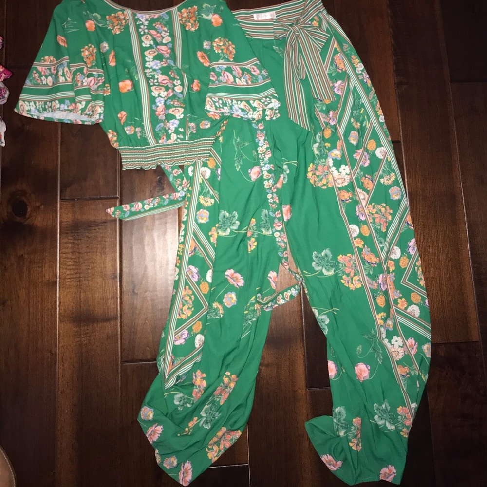 Two Piece Set